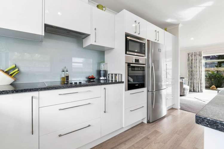 7 Annalise Place Orewa_15