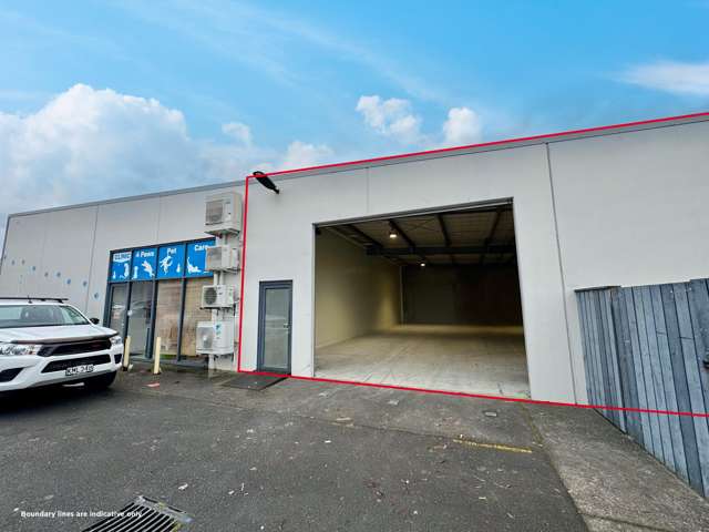 Pure warehouse in the heart of Silverdale