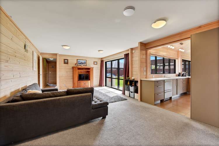 9 Algarve Close Blenheim Central_13