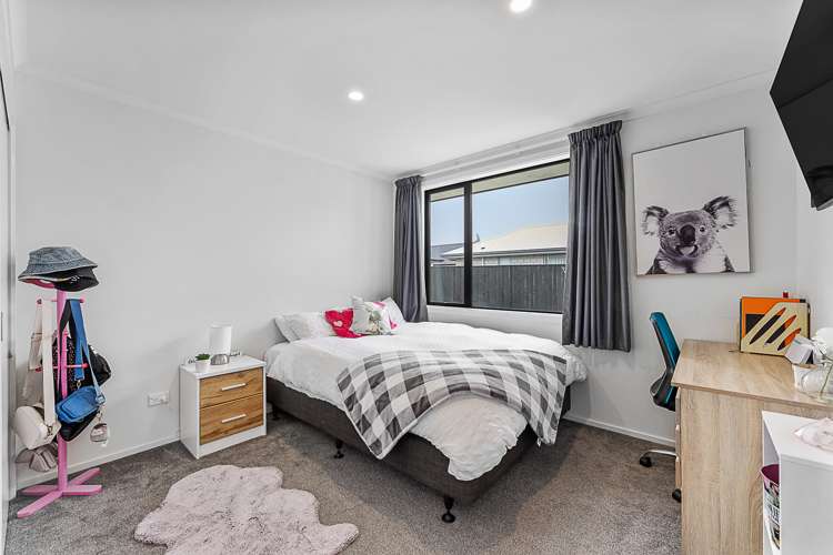 31 Corsair Crescent Burleigh_14