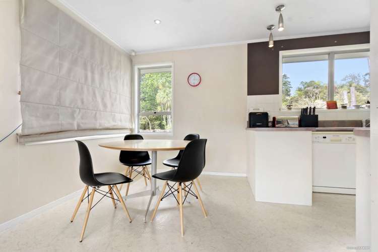 22 Staincross Street Green Bay_9