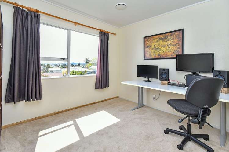 124 Boundary Road Clover Park_10