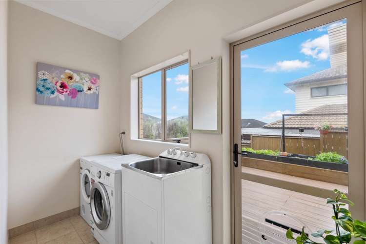 27 Amaretto Avenue Flat Bush_32