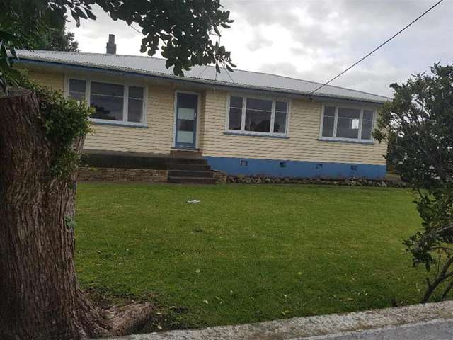 230 Egmont Street Patea_3