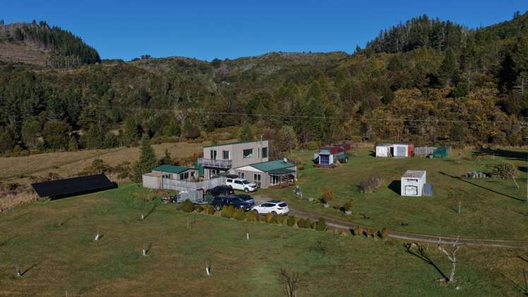 111 Bates Road_1