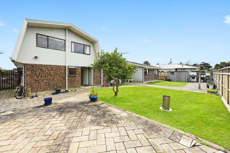 14 Colstone Street Glenview_25