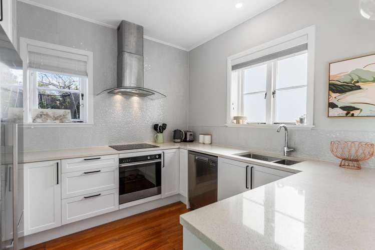 30 Newcastle Terrace Mount Albert_13