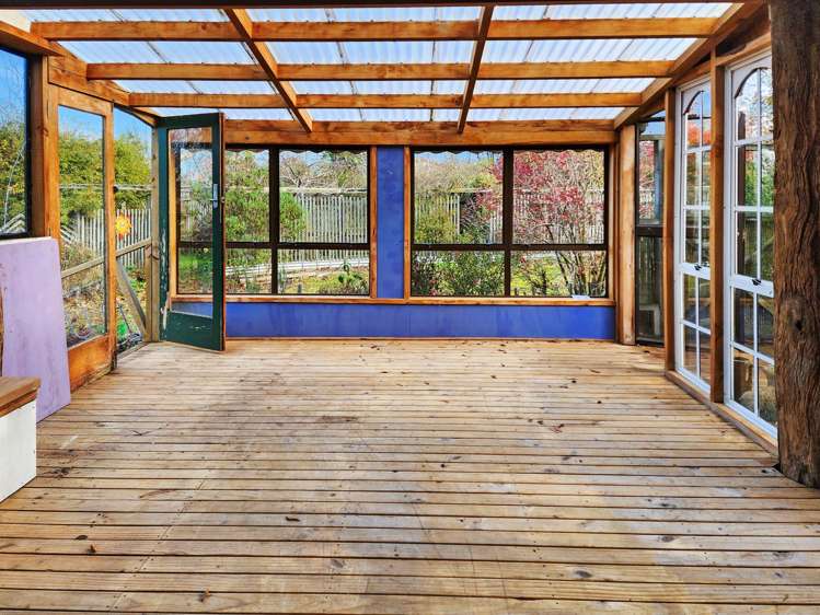 15 Wamphray Street Nightcaps_16