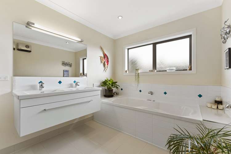 32 Titoki Road Waikanae Beach_18