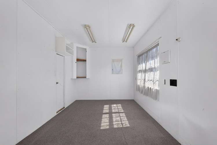 118 Chatham Road Flaxmere_9