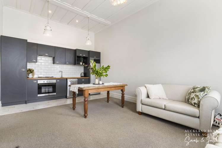 1A/1122 New North road Mount Albert_5