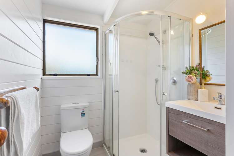 7 Balmore Place Wattle Downs_9