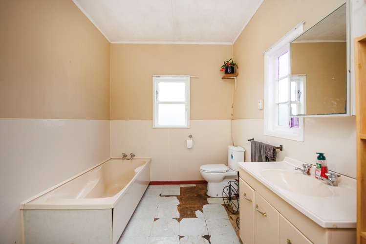 80 Willoughby Street Halcombe_15