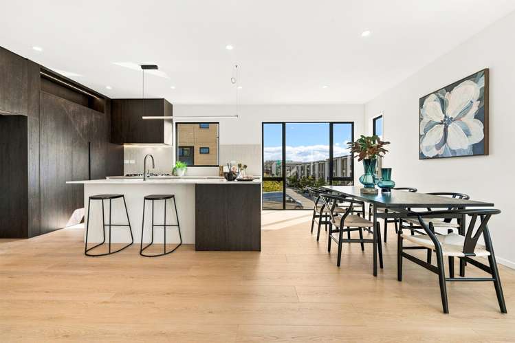 2 Falcon Crescent Hobsonville_2