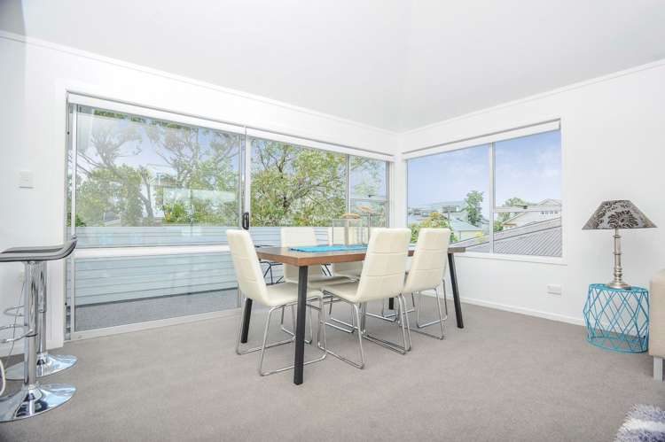 2/15 Hemi Street Narrow Neck_7