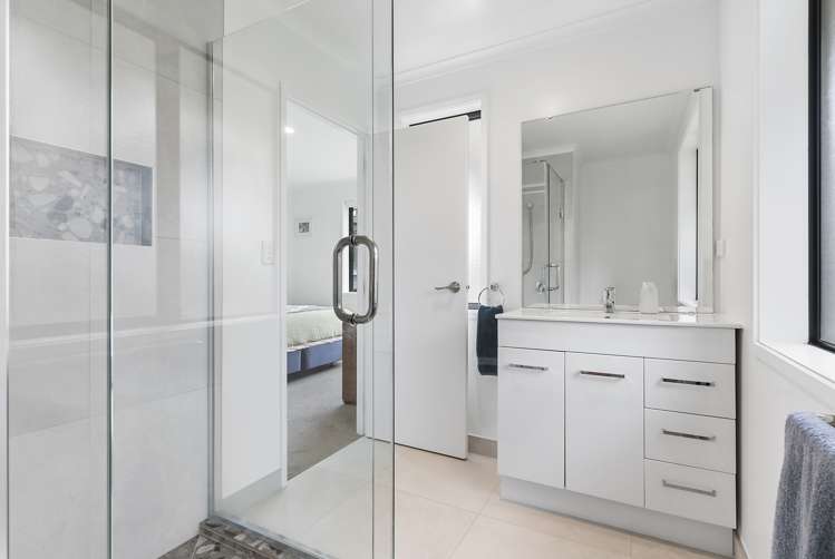 15a Araminta Place Beachlands_23