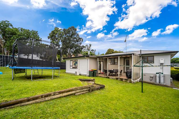 1/7 Howe Street Howick_16