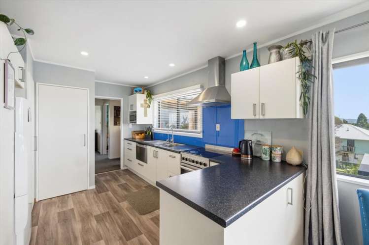 3 Ngaparaoa Drive Maketu_14