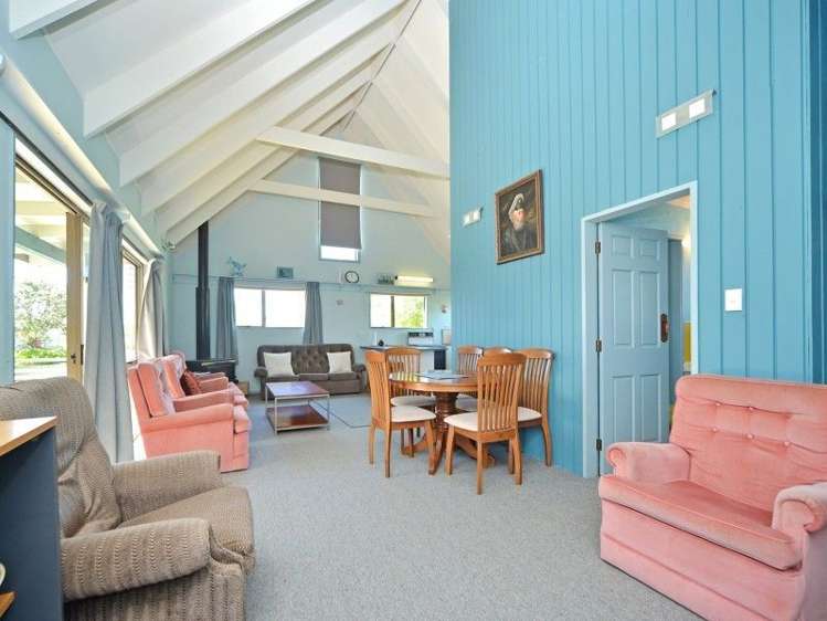 54 Pinedale Crescent Riversdale Beach_5