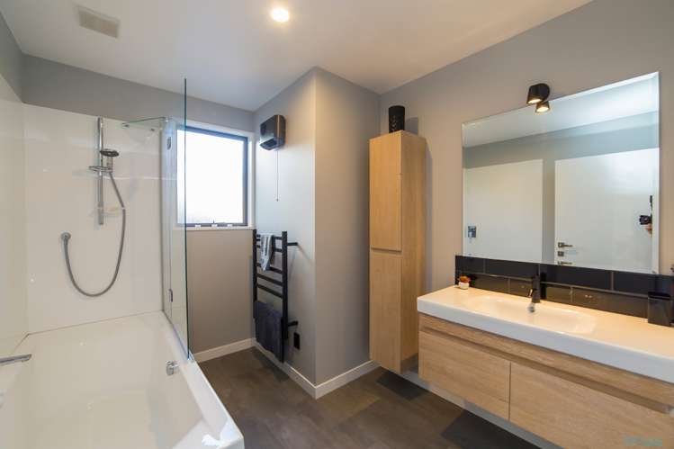 52 Myles Way Lower Shotover_20