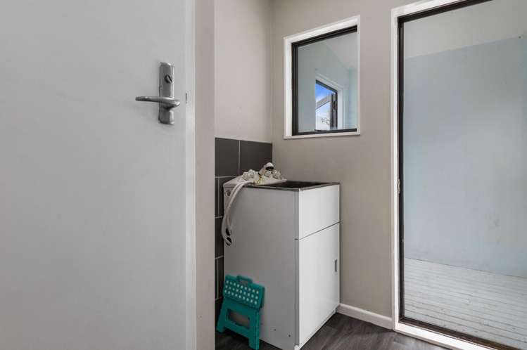 19 South Road Mamaku_11