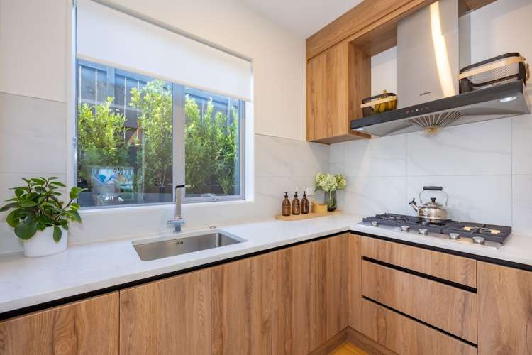 32 Celestial Crescent Orewa_9