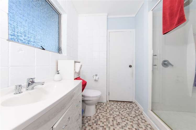 2/18 Matuhi Rise Henderson_17