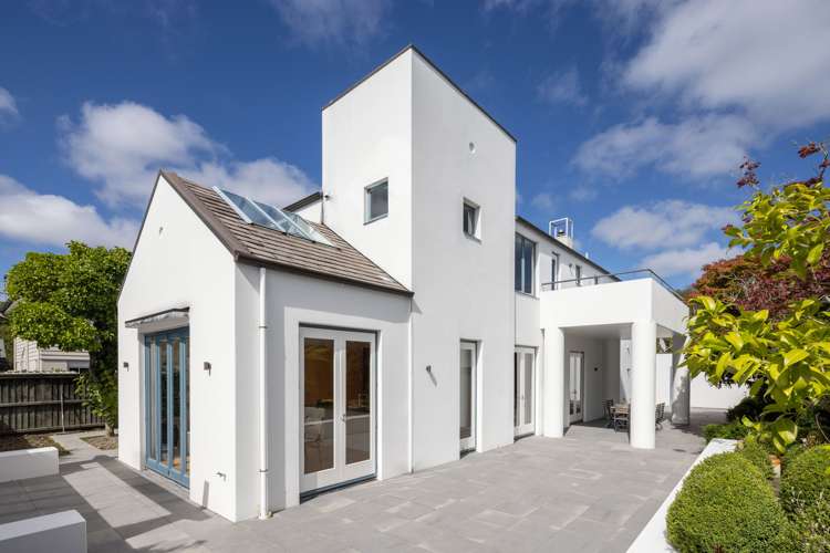 2 Garden Road Merivale_18