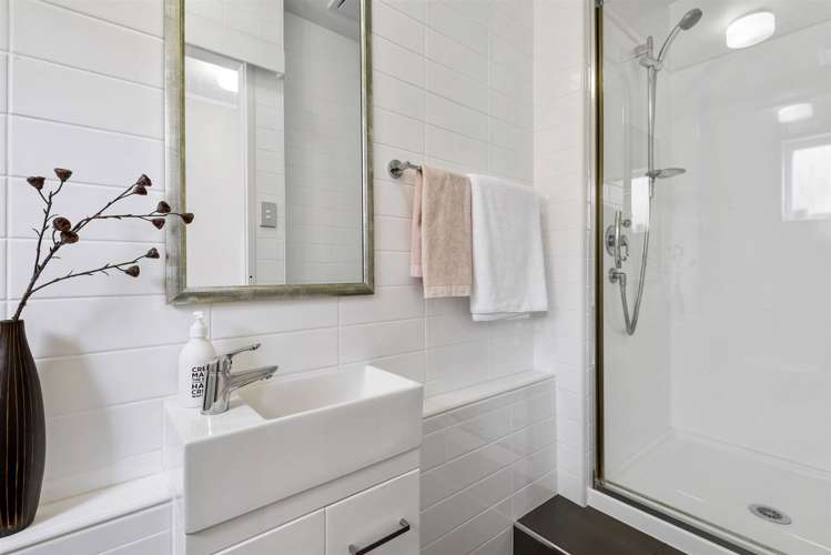 1/22a Tui Glen Road Birkenhead_14