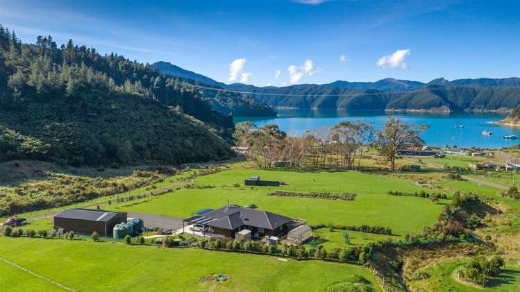 76 Te Tio Terrace Port Underwood_0