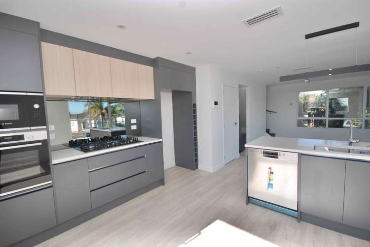 1/4 Jutland Road Hauraki_7