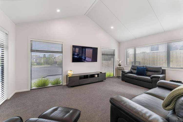 47 Charles Crescent Rainbow Point_14