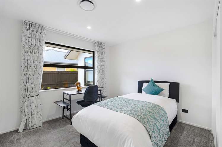 69 Southfield Drive Lincoln_29