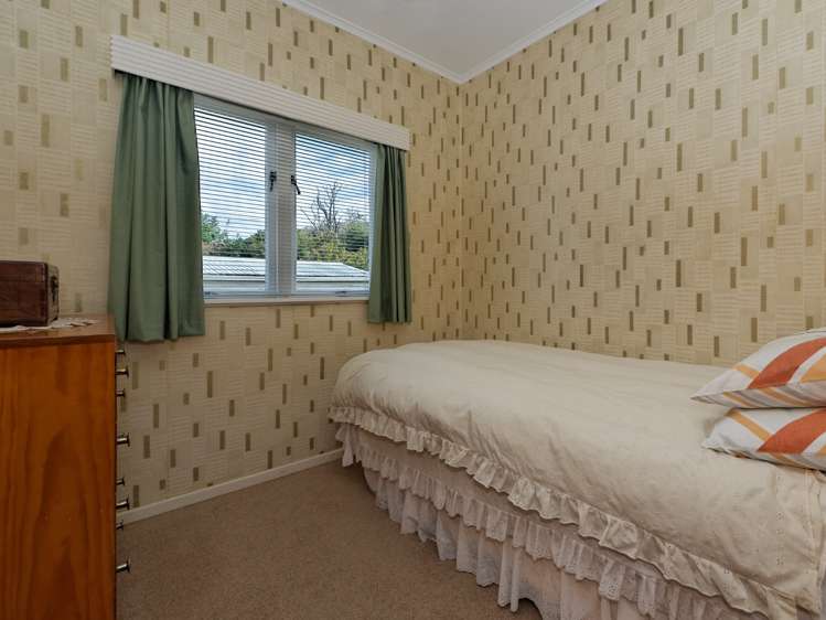 1117 Huia Road Huia_10