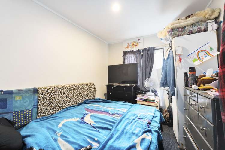 50 Barrys Road Glendene_18