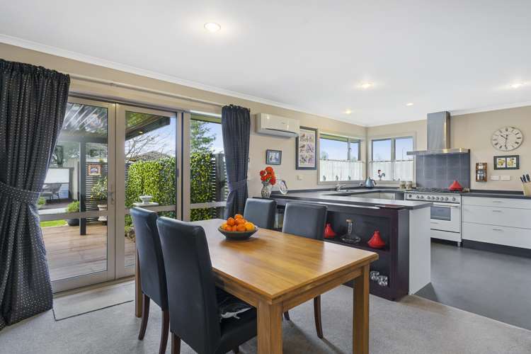 12 Cherry Lane Martinborough_5