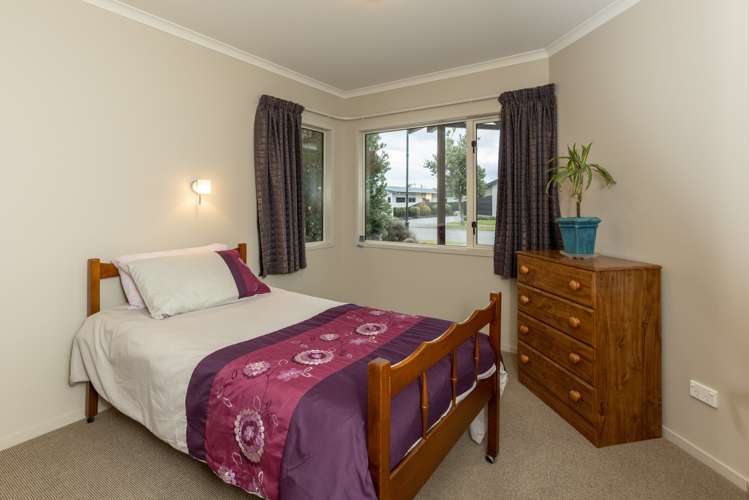 27 Tasman Drive Poraiti_18