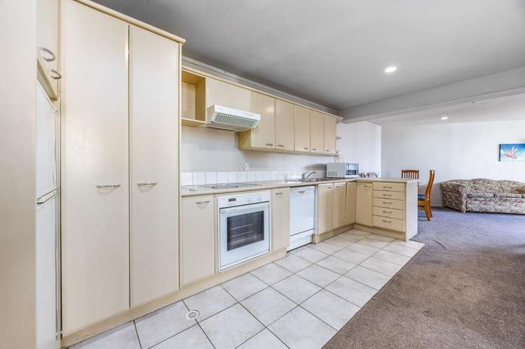 Unit 10B/6 Whitaker Place Grafton_13