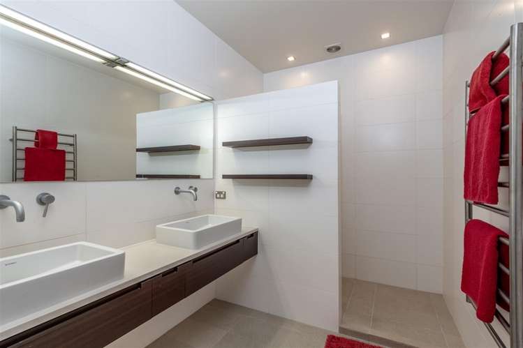 2/70 Kitchener Road Milford_16