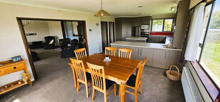 27 Mandeville Kingston Crossing Road Mandeville_3