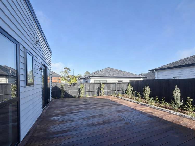 9 Tipu Crescent Milldale_24