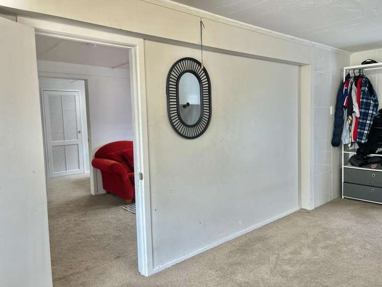 1 Christina Ave Te Atatu South_9