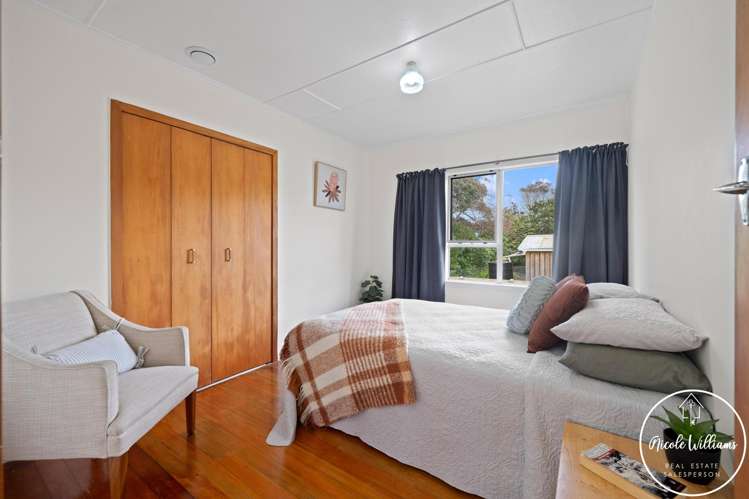 5 Regent Street Whakapirau_35