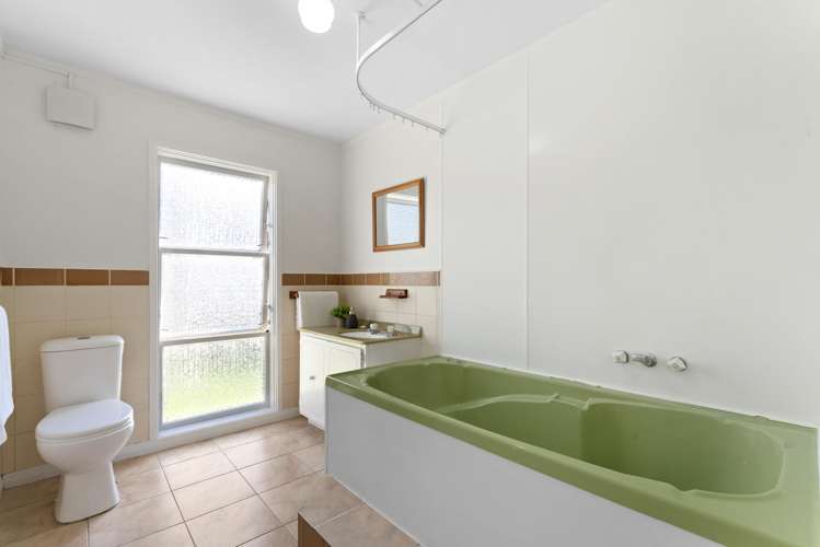 87 Saddleback Rise Murrays Bay_18