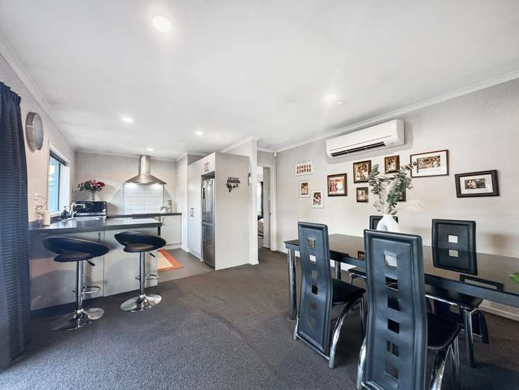 15 Gallaghan Close Wigram_3