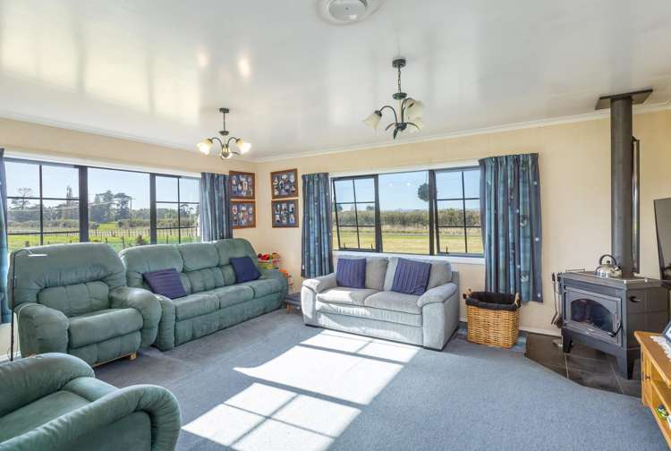 62 Thomas Road Carterton_9