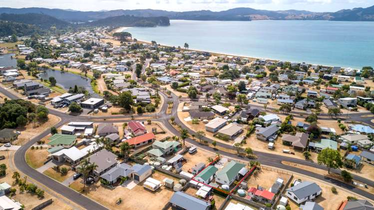 36 Charles Green Drive Cooks Beach_19