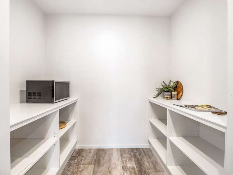 160 Faringdon Boulevard Rolleston_5