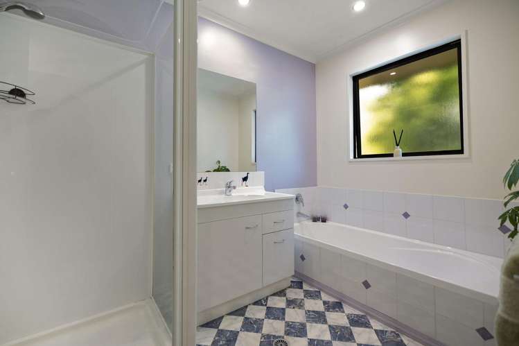 2 Bramshill Drive Lower Shotover_18