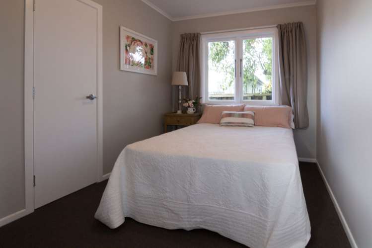 2 Hikurangi Street Te Atatu Peninsula_9